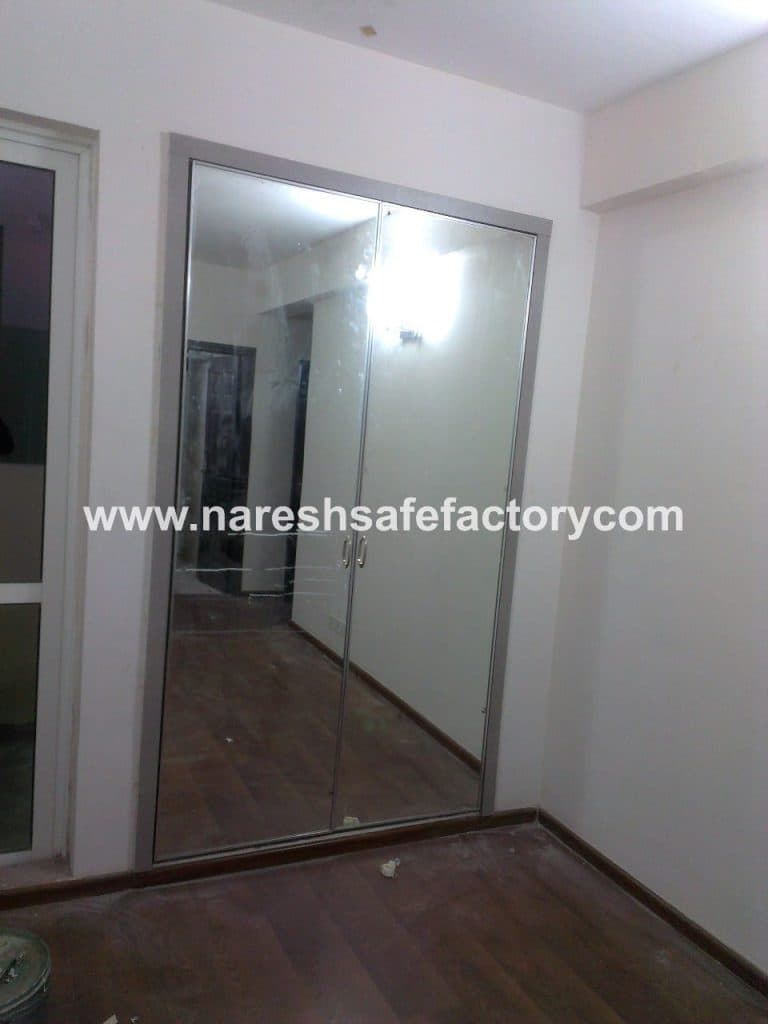 Mirrored custom steel wardrobe